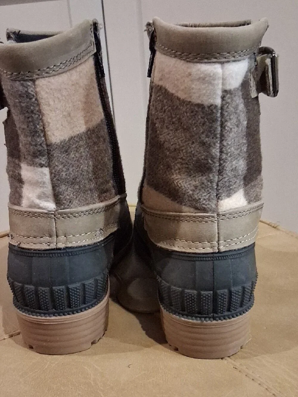 Kamik Gray and Cream Plaid Winter Boots